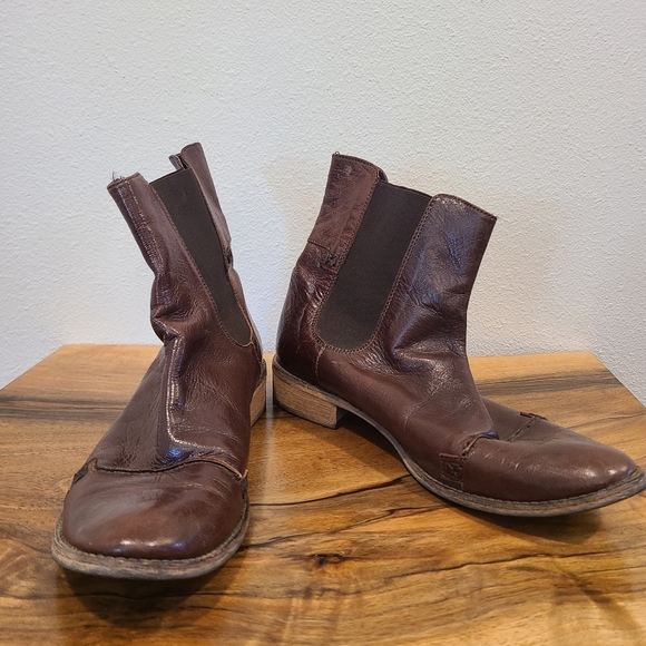 Charles David Brown Leather Chelsea Boots - Picture 1 of 9